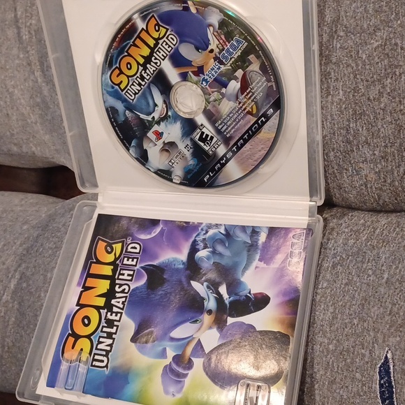 4/$80 PS3 Sonic Unleashed - Video Game - Picture 3 of 4